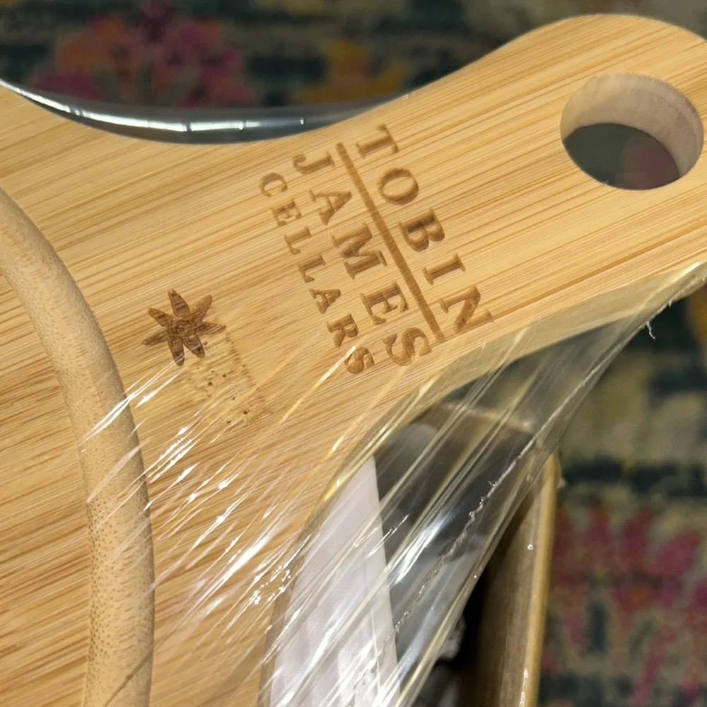 NWT Tobin James wooden cheese board with knife